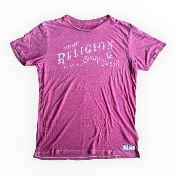True Religion Tops - 🤠 SOLD 🤠 $8 True Religion Jeans Women’s Large T-shirt Red Logo USA
